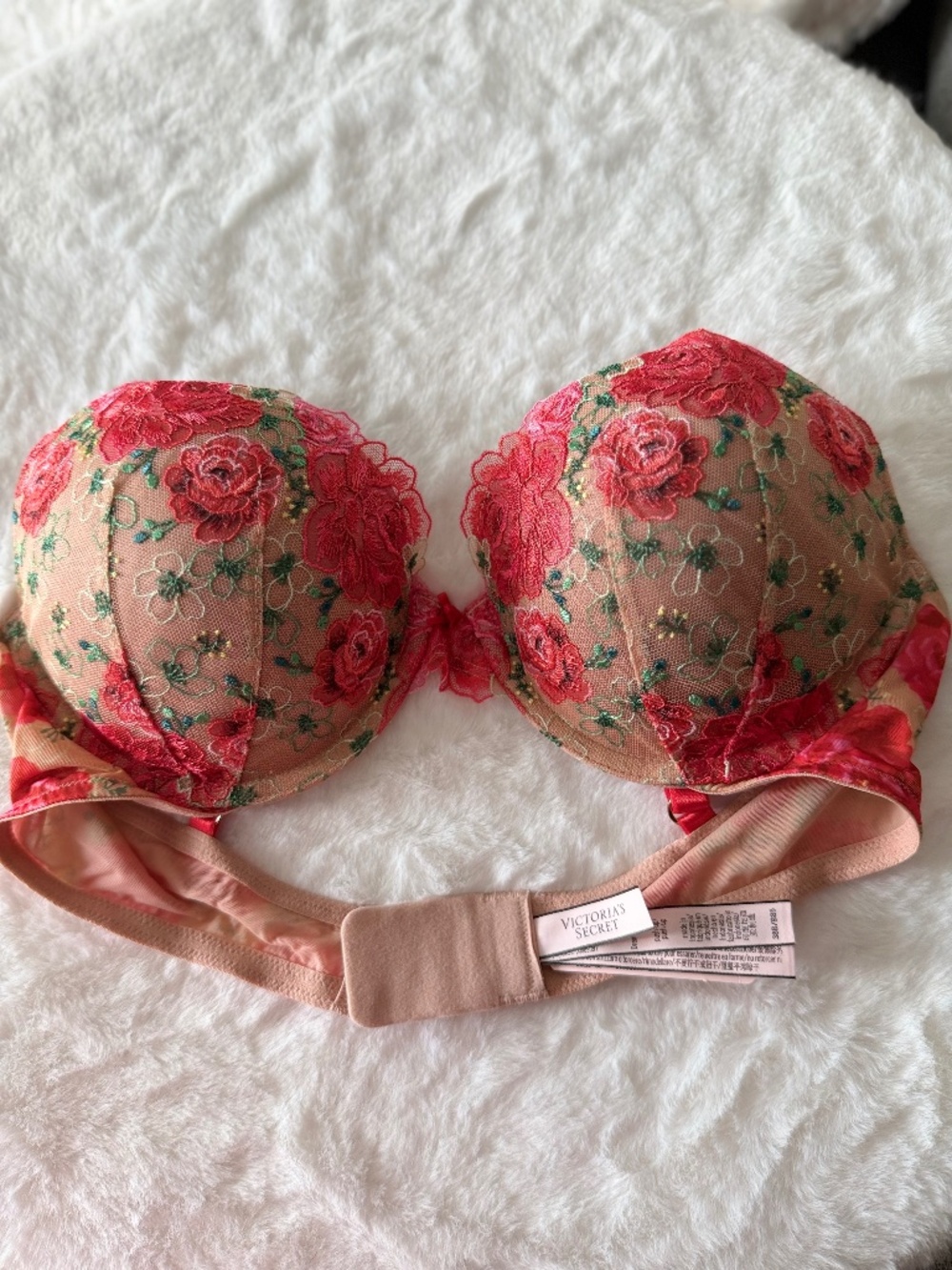 Brand New Victoria Secret Dream Angels Push up bra 38 B